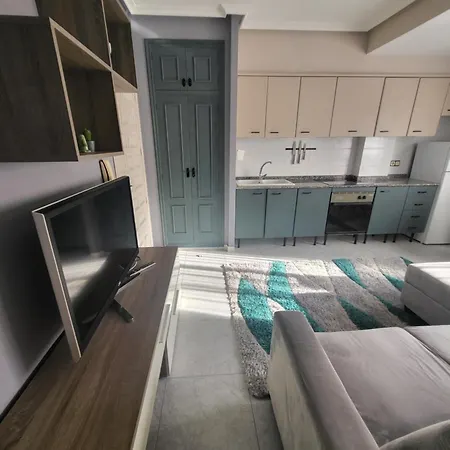 Apartments, 50 Meters From Playa Del Cura * Torrevieja