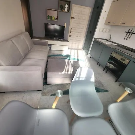 Apartments, 50 Meters From Playa Del Cura Torrevieja