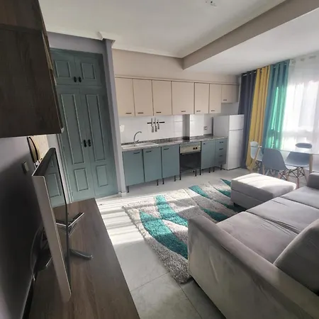 Apartments, 50 Meters From Playa Del Cura Torrevieja